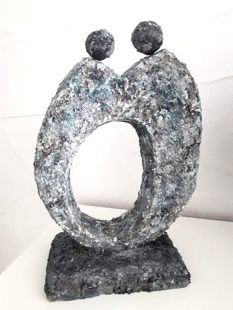 Unzertrennlich | Skulptur aus Styropor und Zement | 30x35x5cm | 06/2020